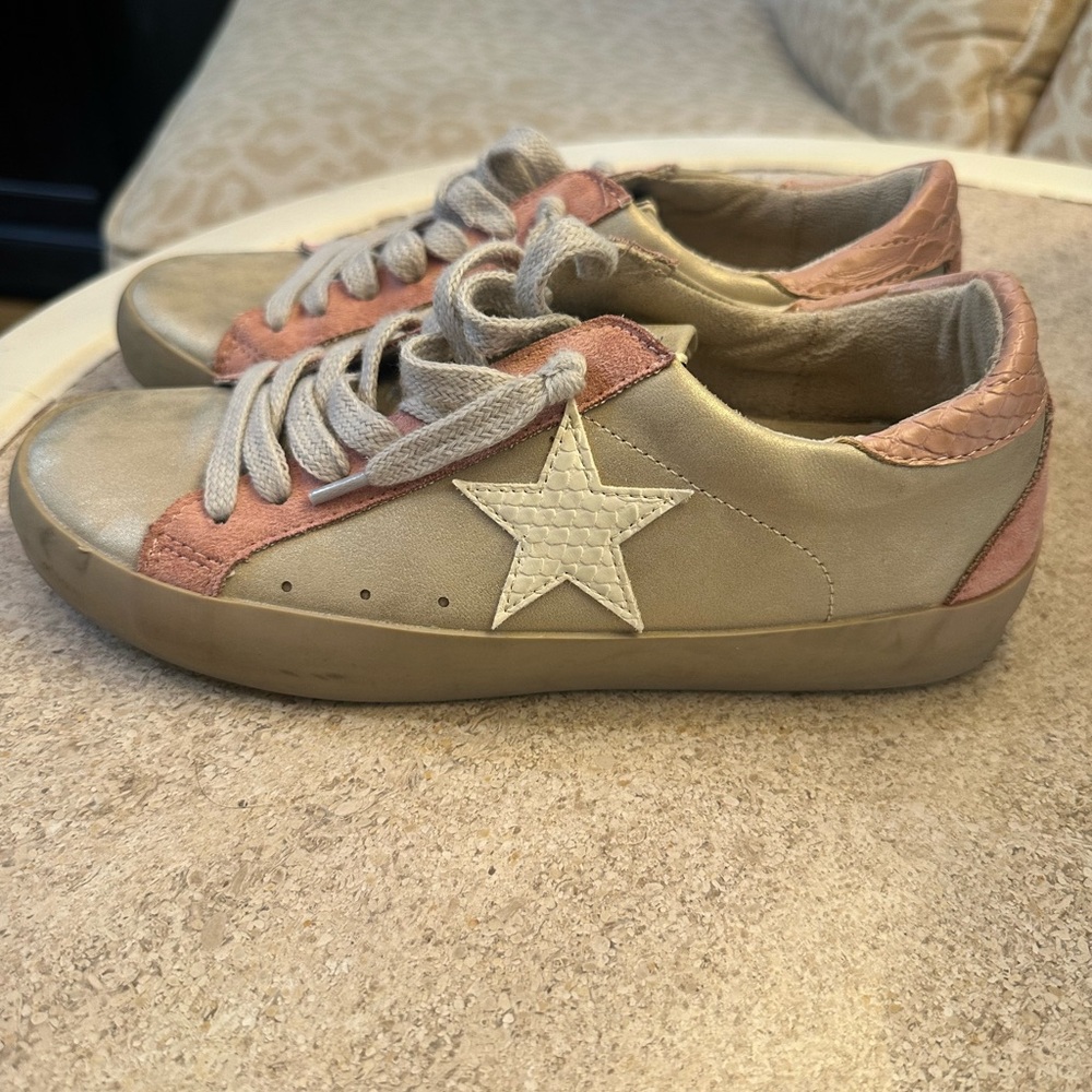 ShuShop Paula Gold and Pink Sneakers size 6